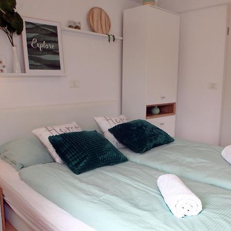 Cool & Romantic Studio In Portoroz Jb3 Kültér fotó